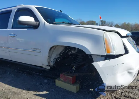 2012 GMC Yukon Xl 1500 Denali z USA, uszkodzony, nr VIN 1GKS1MEF5CR148255